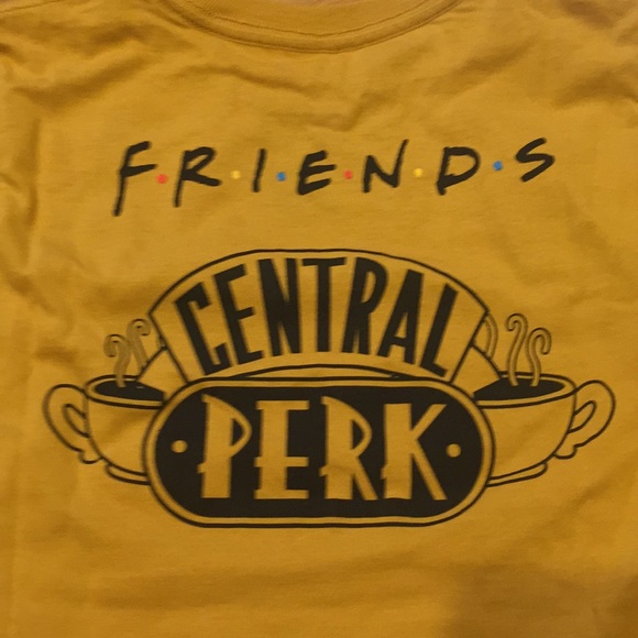 NWT friends Central perk crop T-shirt Size XS - Picture 5 of 8